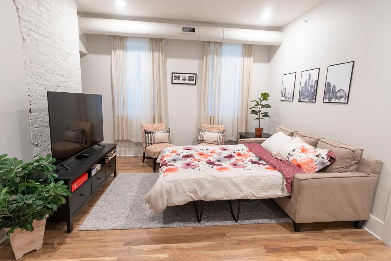 Spacious 2 Bed 2 Bath Downtown Otr Condo Minutes Walk To The Reds Bengals Stadium & More! Cincinnati Exterior foto